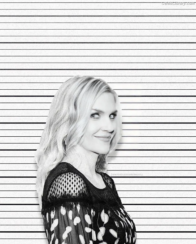 Rhea Seehorn photo 4 of 403