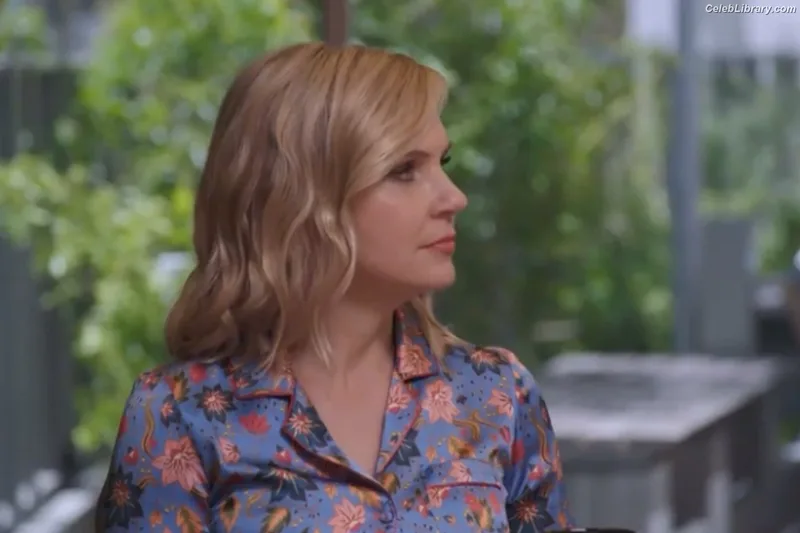 Rhea Seehorn photo 8 of 403