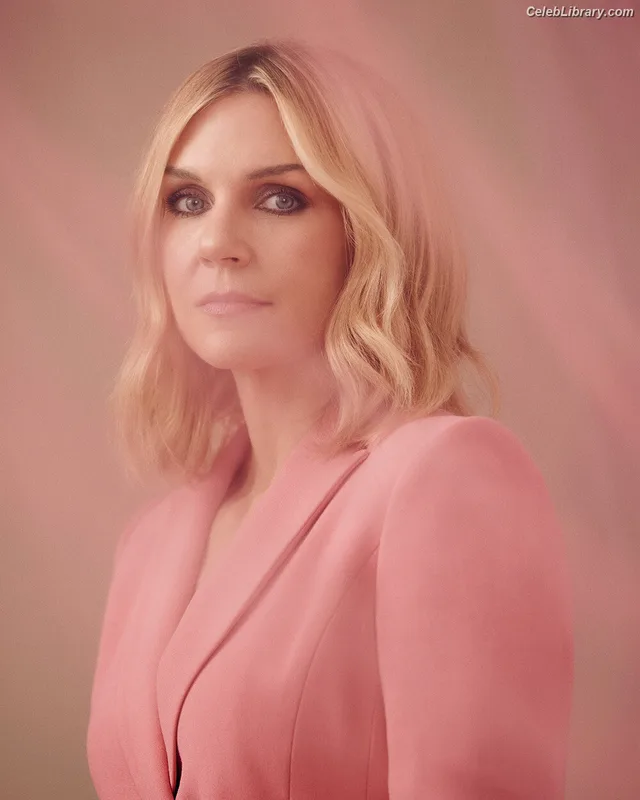 Rhea Seehorn photo 21 of 403