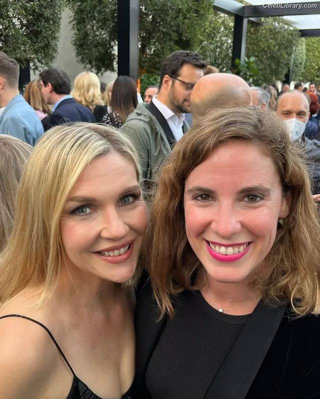 Rhea Seehorn photo 1 of 403