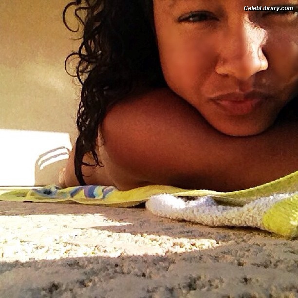 Rhyon Nicole Brown photo 18 of 102