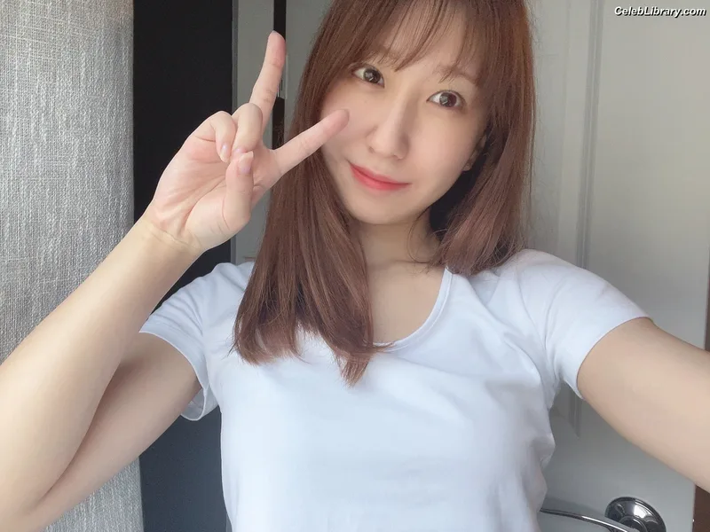 Riho photo 14 of 35