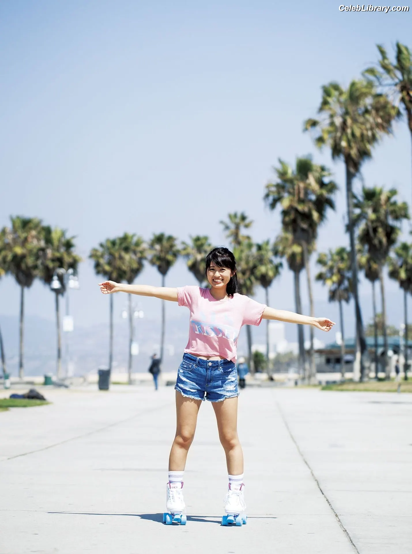 Rikako Aida photo 8 of 237