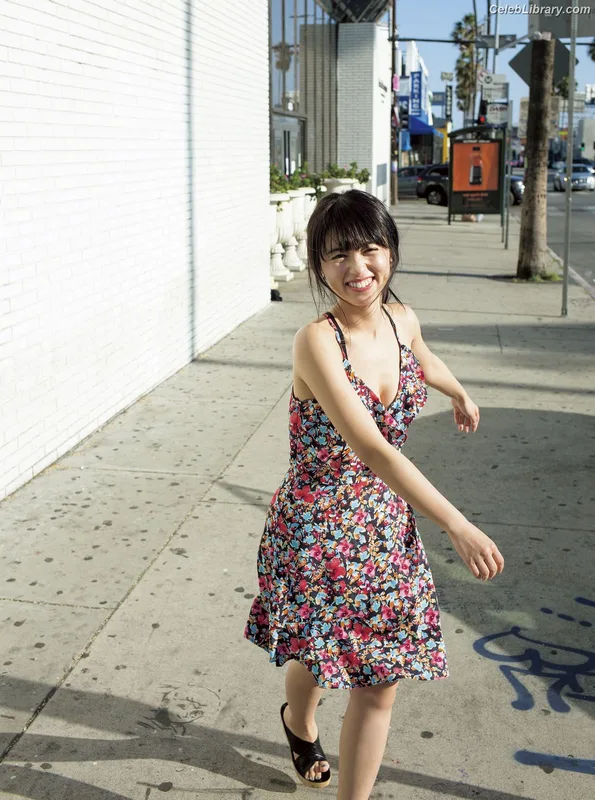 Rikako Aida photo 8 of 238