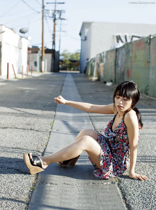 Rikako Aida photo 10 of 238