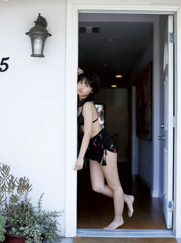 Rikako Aida photo 8 of 238
