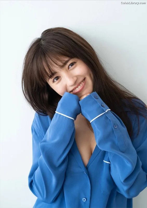 Rikako Aida photo 9 of 238
