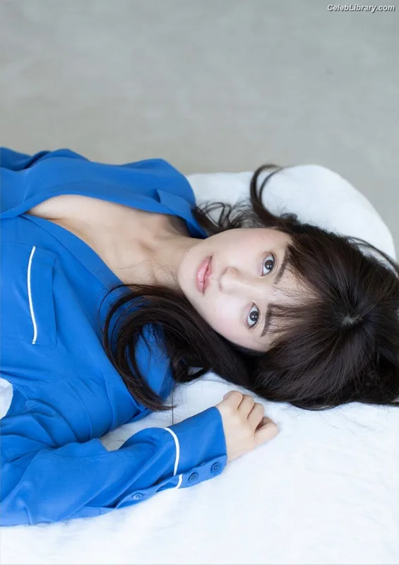 Rikako Aida photo 15 of 238
