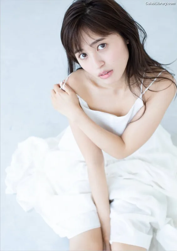 Rikako Aida photo 6 of 238