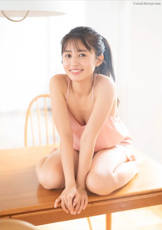 Rikako Aida photo 16 of 238