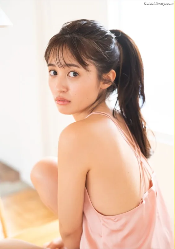 Rikako Aida photo 17 of 238