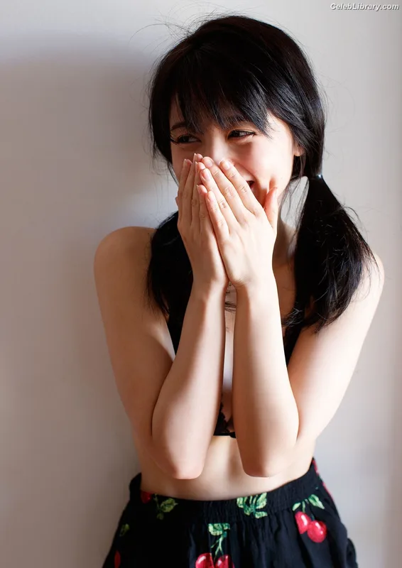 Rikako Aida photo 5 of 238