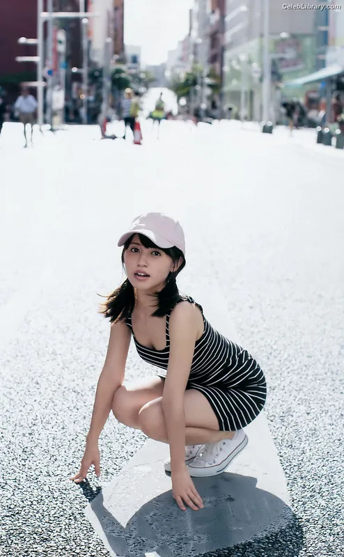 Rikako Aida photo 17 of 238