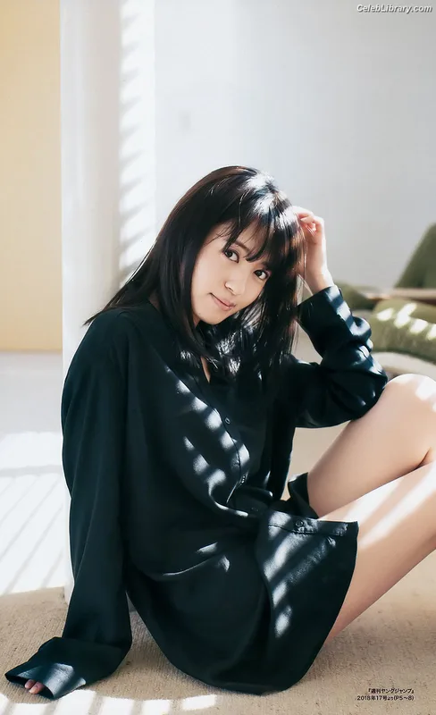 Rikako Aida photo 5 of 238