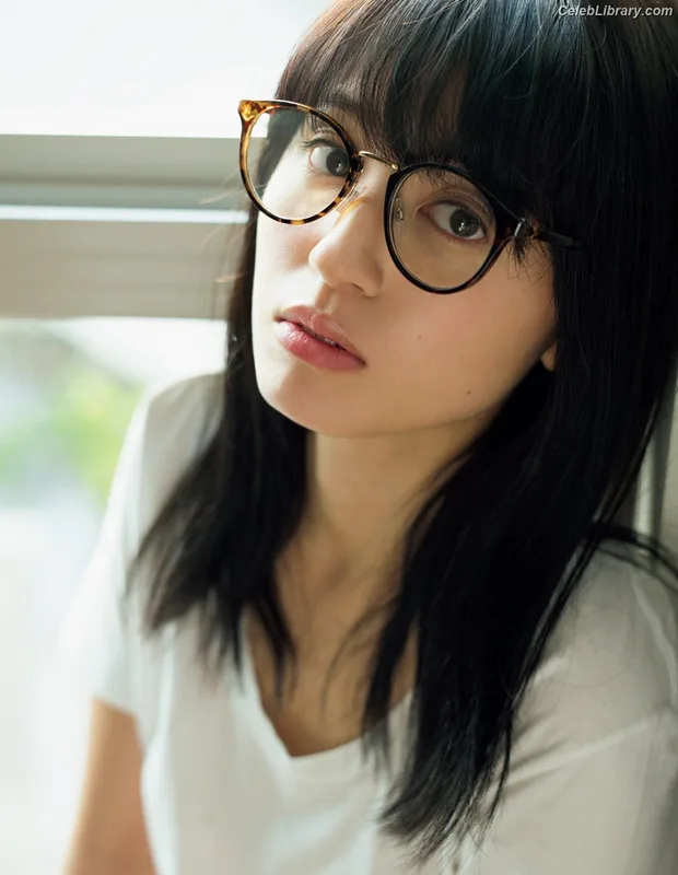 Rikako Aida photo 7 of 238