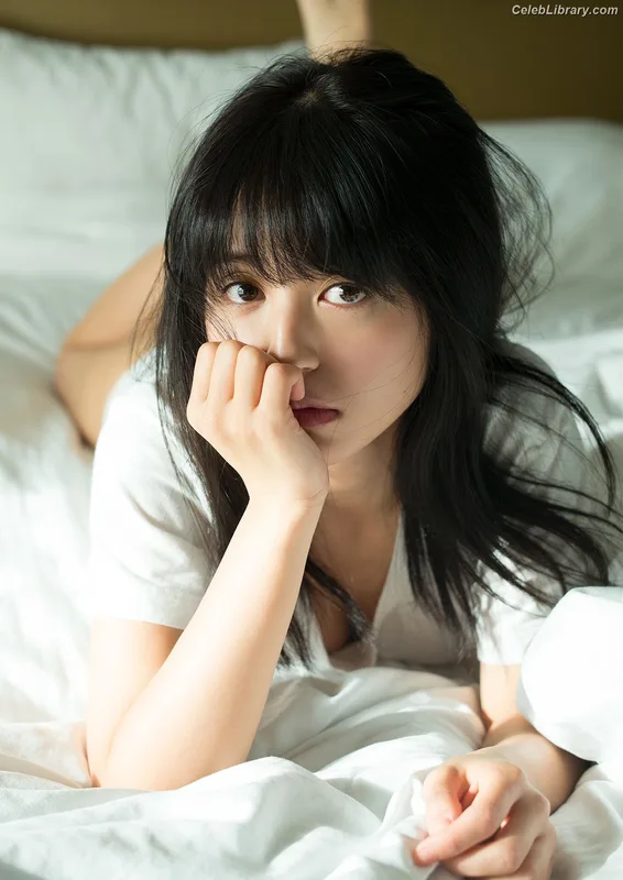 Rikako Aida photo 23 of 238