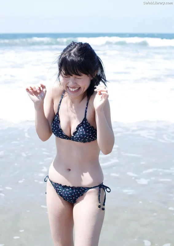 Rikako Aida photo 11 of 238