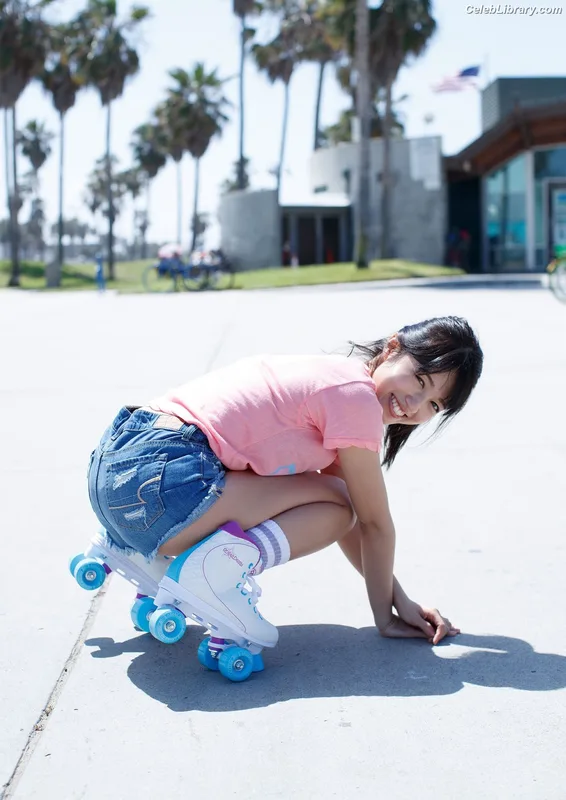 Rikako Aida photo 14 of 238