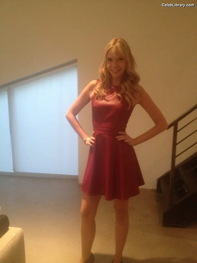 Riki Lindhome photo 8 of 35