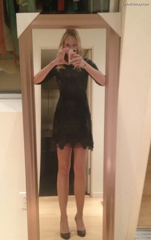 Riki Lindhome photo 3 of 36
