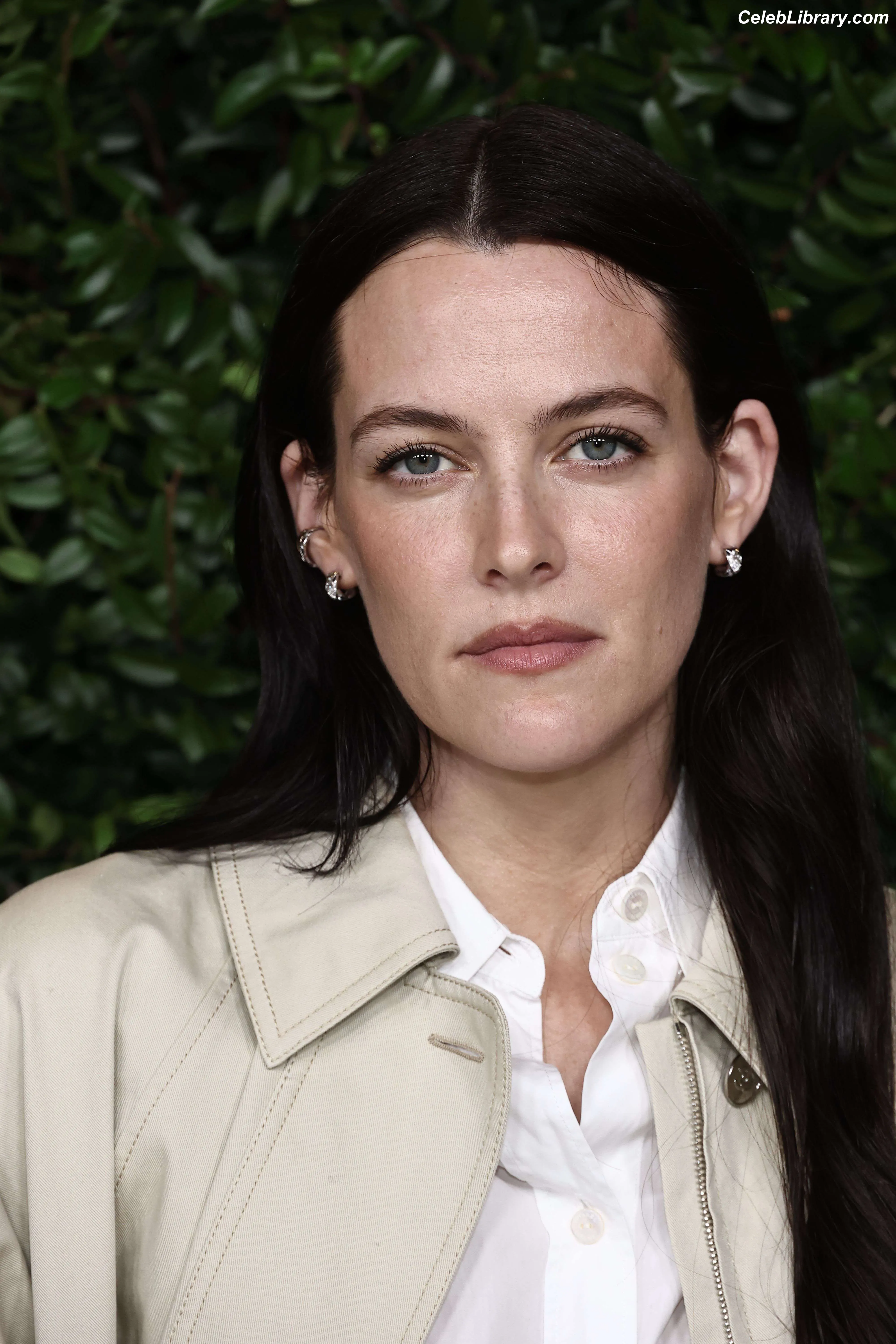 Riley Keough photo 6 of 59