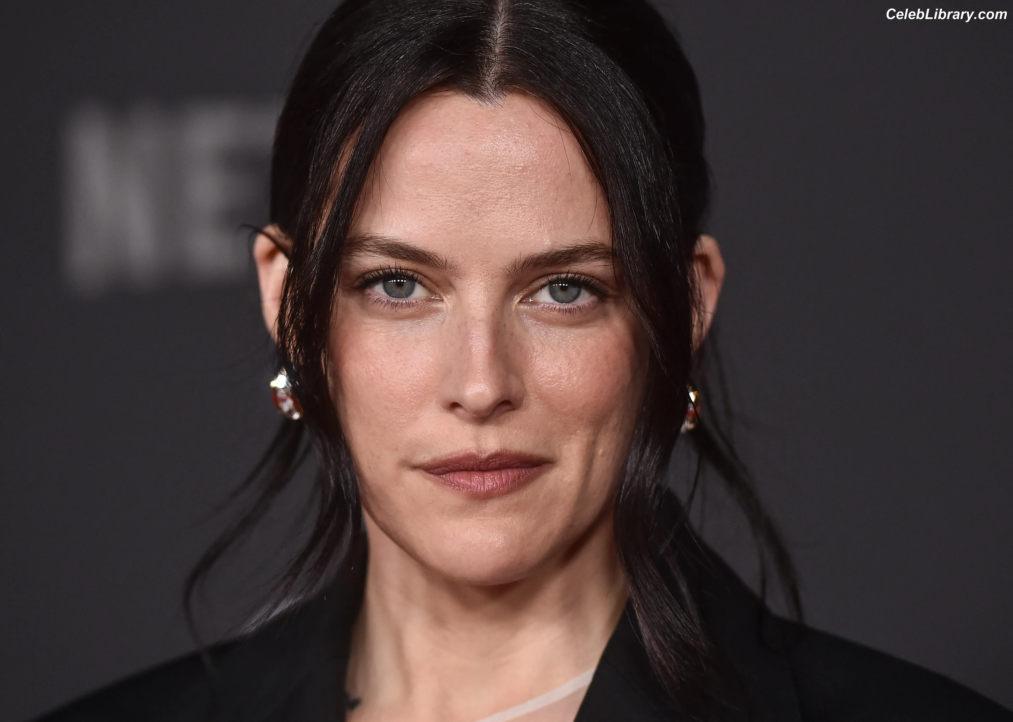 Riley Keough photo 23 of 59