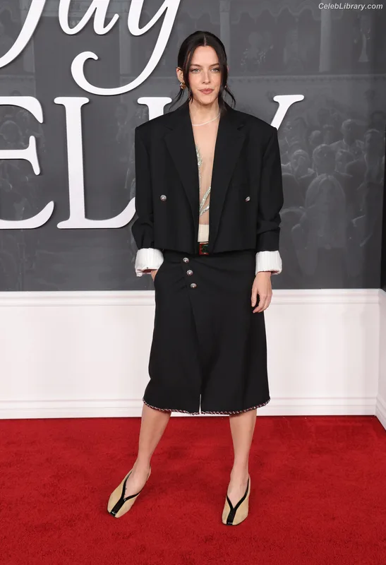 Riley Keough photo 14 of 60