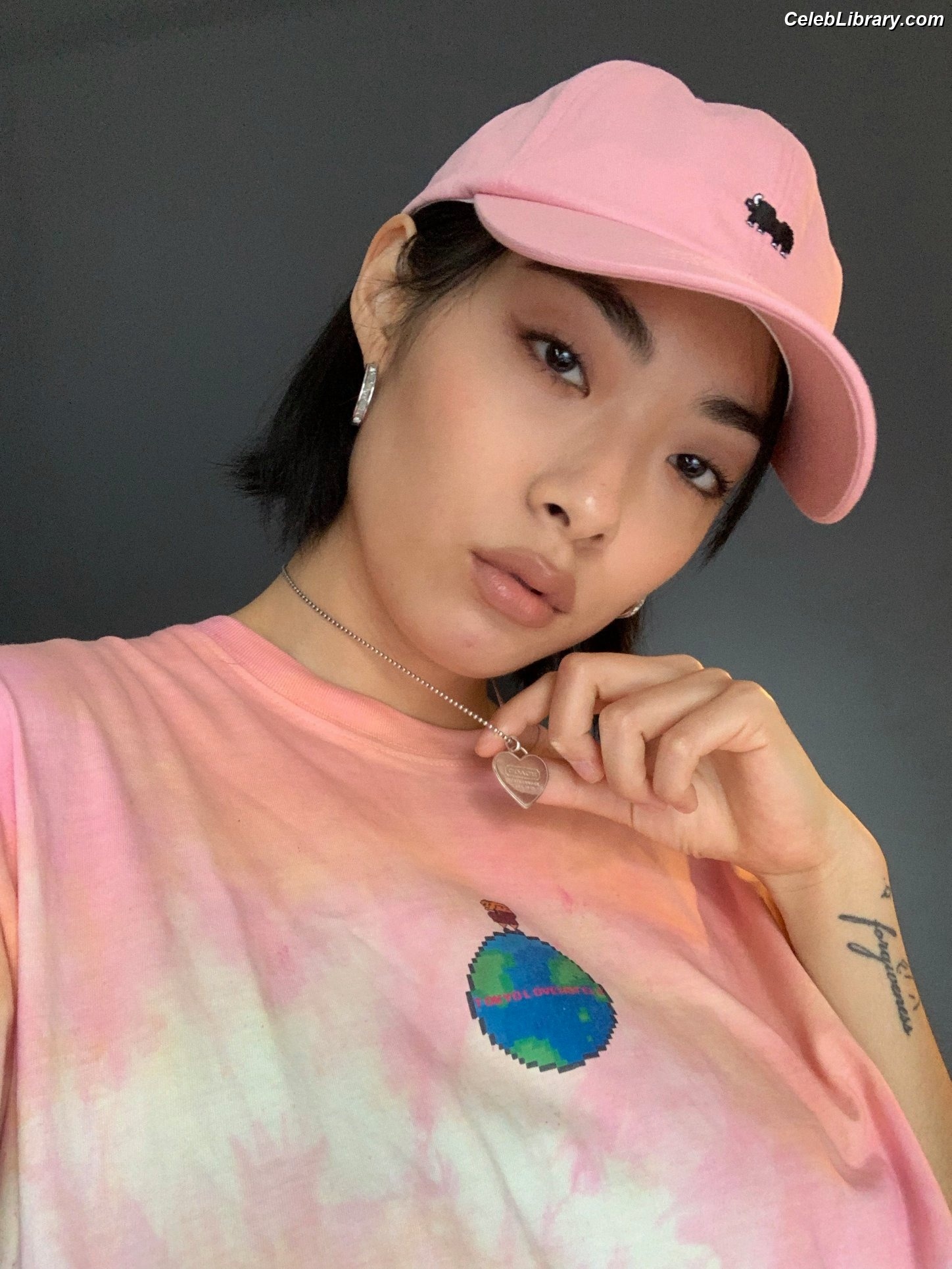 Rina Sawayama photo 6 of 208