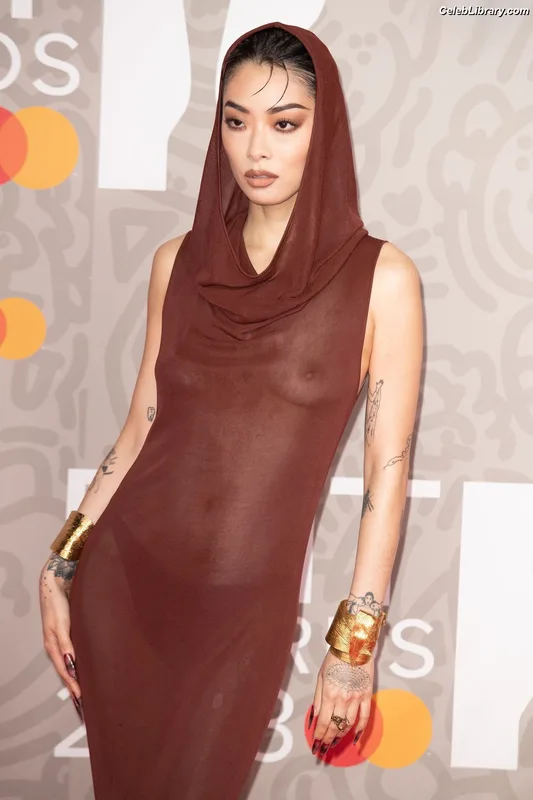 Rina Sawayama photo 24 of 208