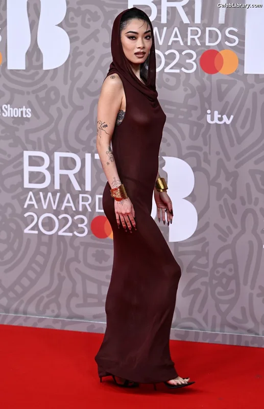 Rina Sawayama photo 9 of 208