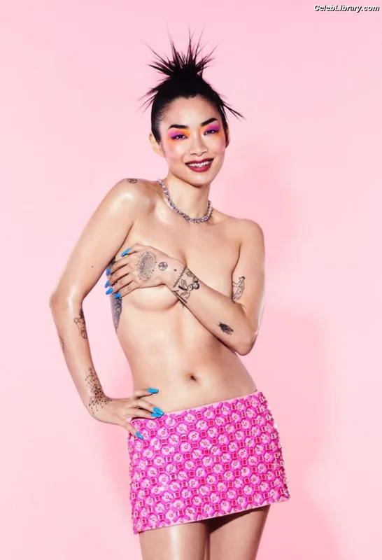 Rina Sawayama photo 2 of 208