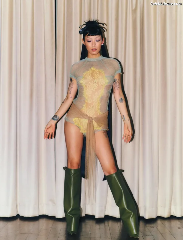 Rina Sawayama photo 21 of 208