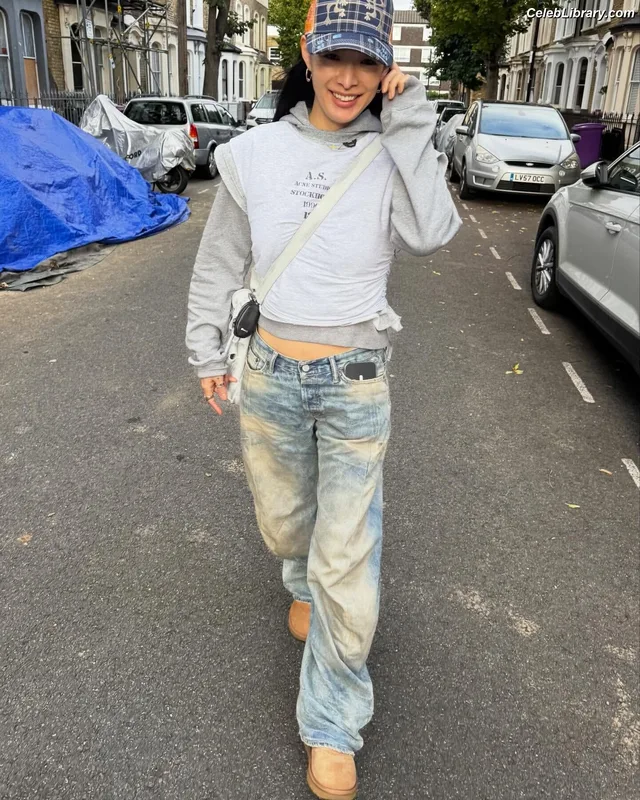 Rina Sawayama photo 15 of 208