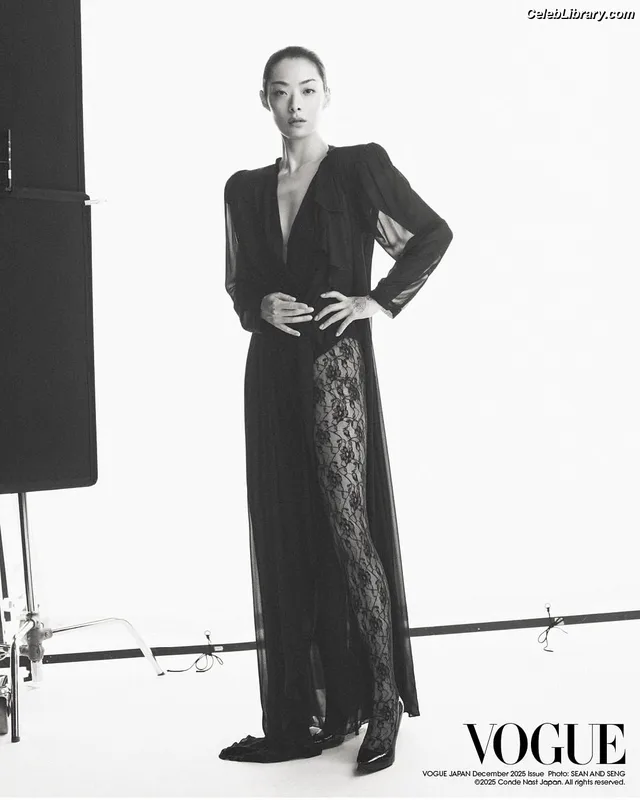 Rina Sawayama photo 9 of 208