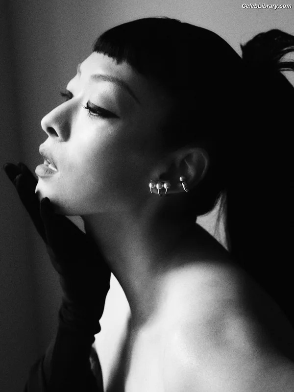 Rina Sawayama photo 18 of 208