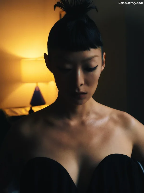 Rina Sawayama photo 3 of 208