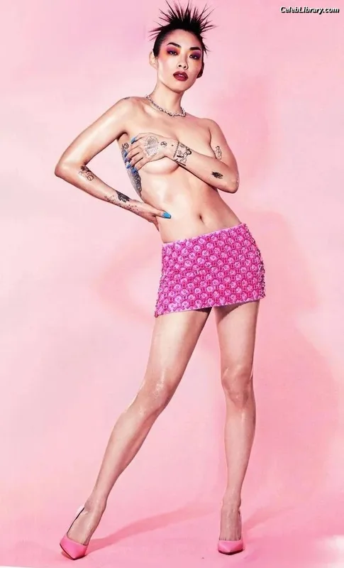 Rina Sawayama photo 18 of 208
