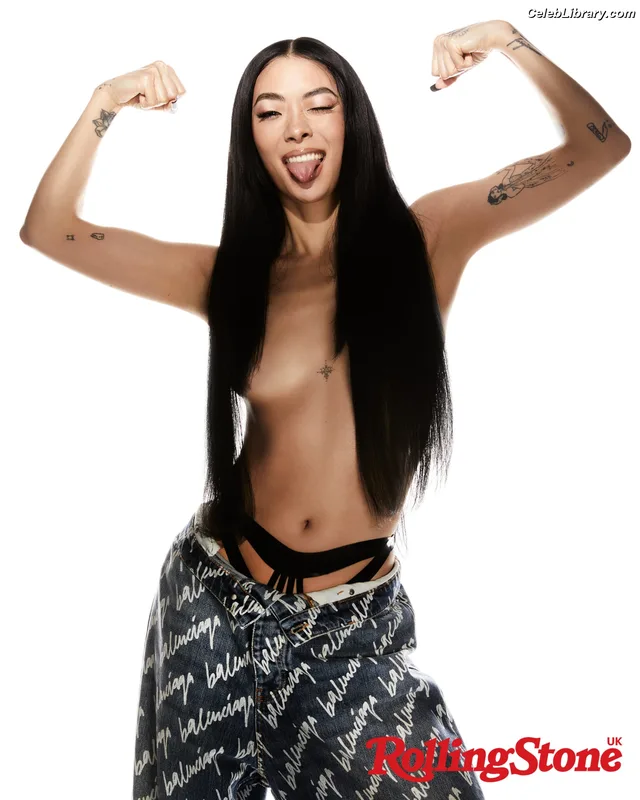 Rina Sawayama photo 11 of 208