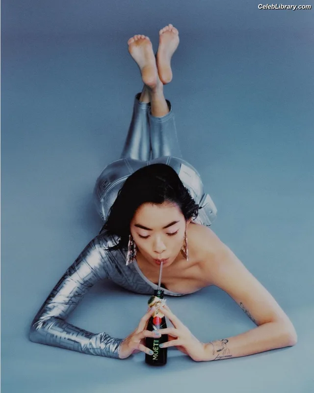 Rina Sawayama photo 15 of 208