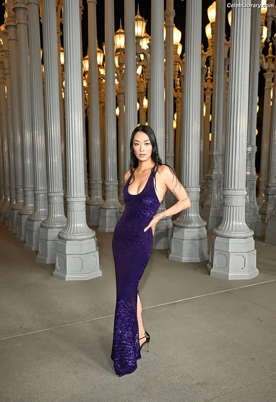 Rina Sawayama photo 17 of 208