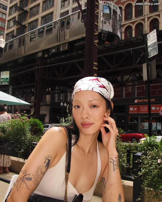 Rina Sawayama photo 14 of 208
