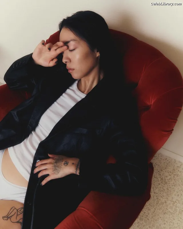 Rina Sawayama photo 19 of 208