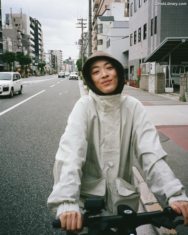 Rina Sawayama photo 9 of 208