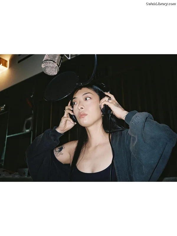 Rina Sawayama photo 10 of 208