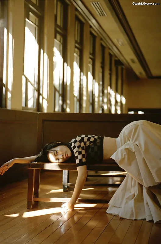 Rinko Kikuchi photo 22 of 25