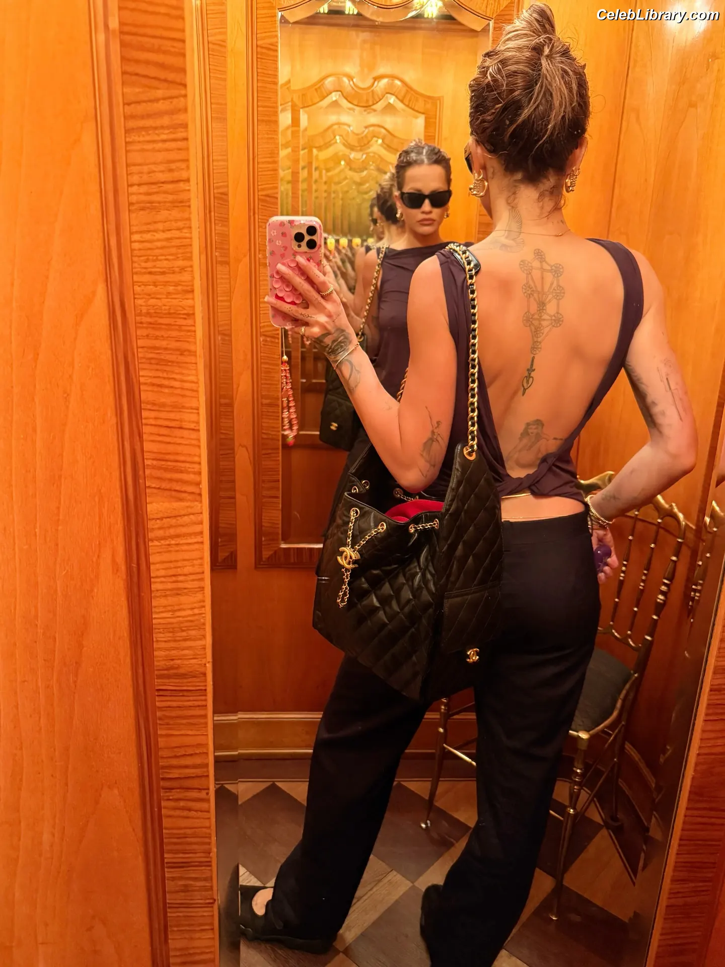 Rita Ora photo 21 of 1449