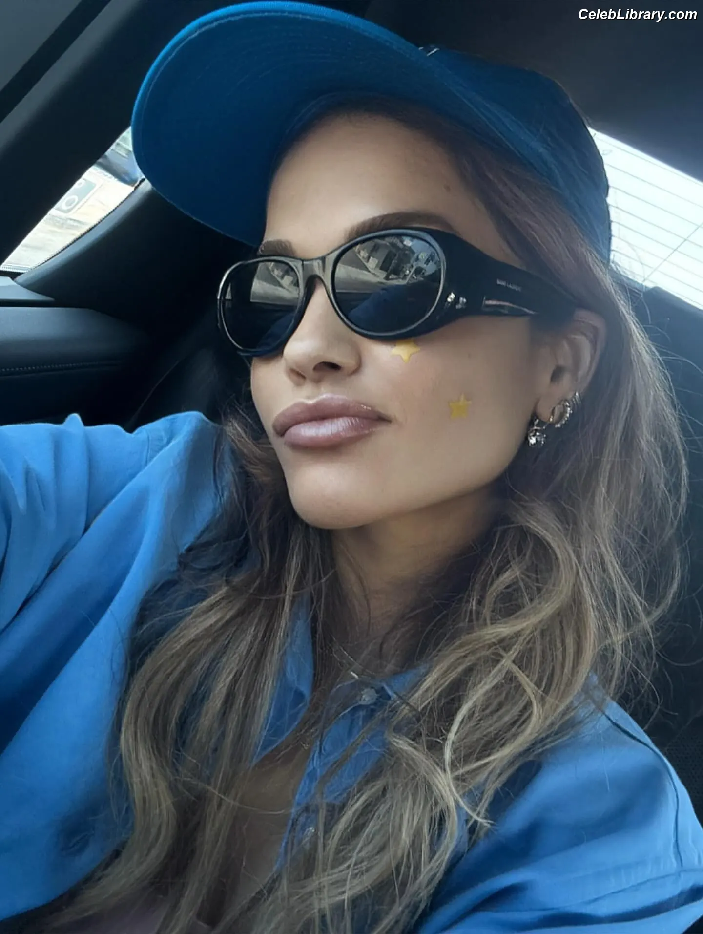 Rita Ora photo 24 of 1449