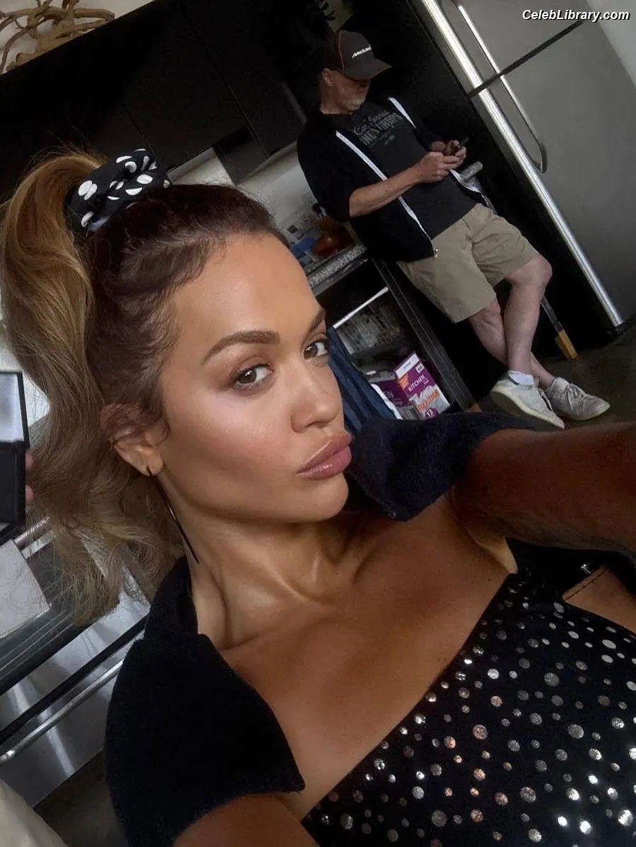 Rita Ora photo 10 of 1449