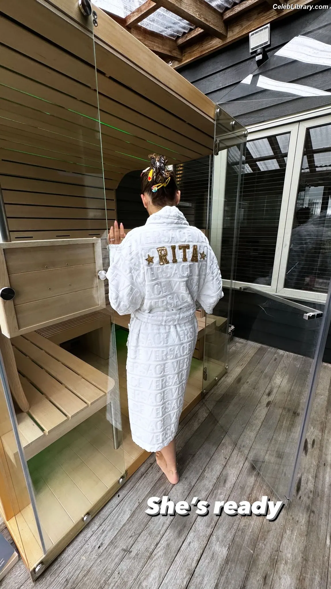 Rita Ora photo 7 of 1449
