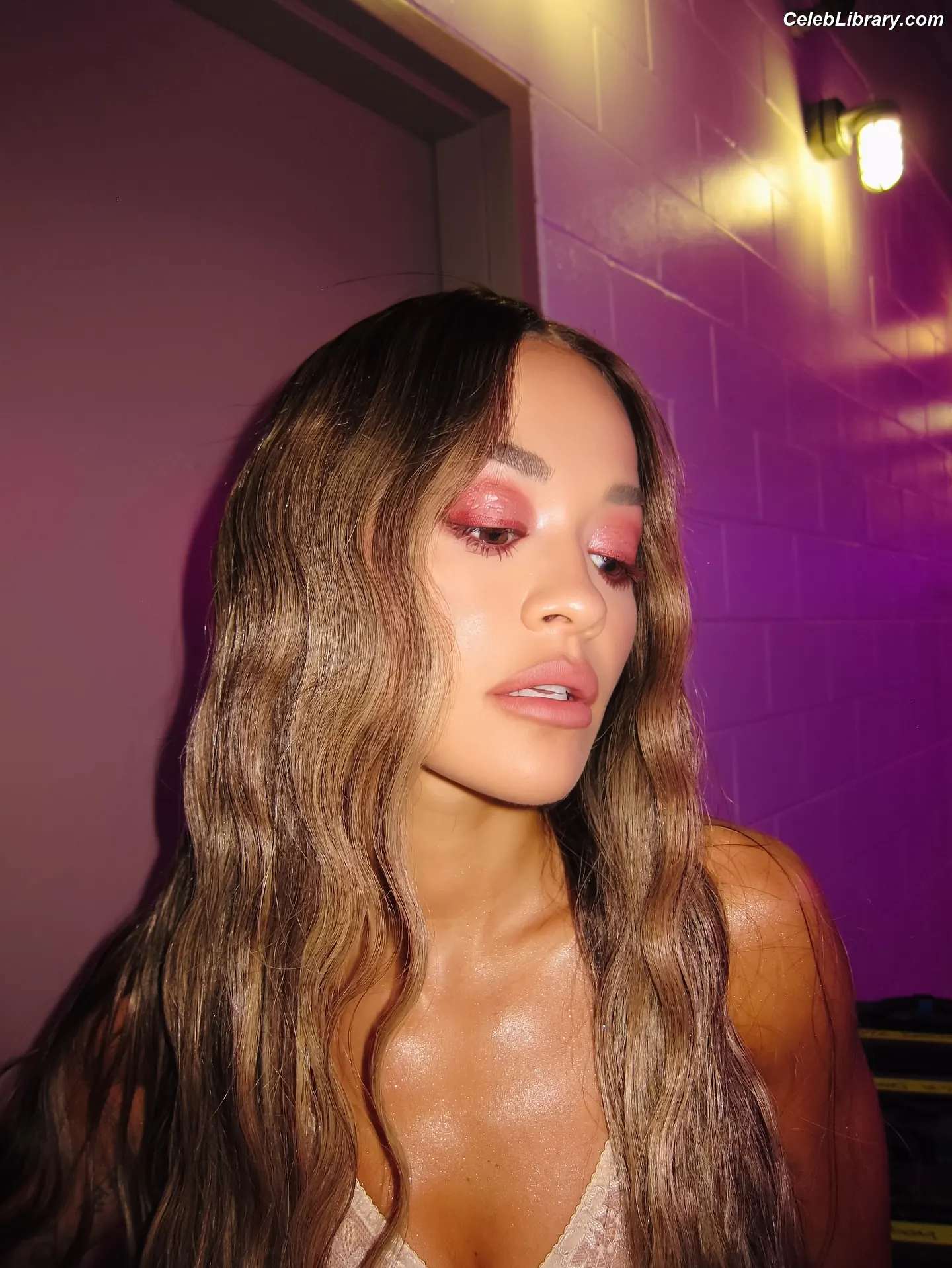 Rita Ora photo 7 of 1449